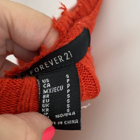 Forever21  off shoulder  sweater top - Picture 4 of 5